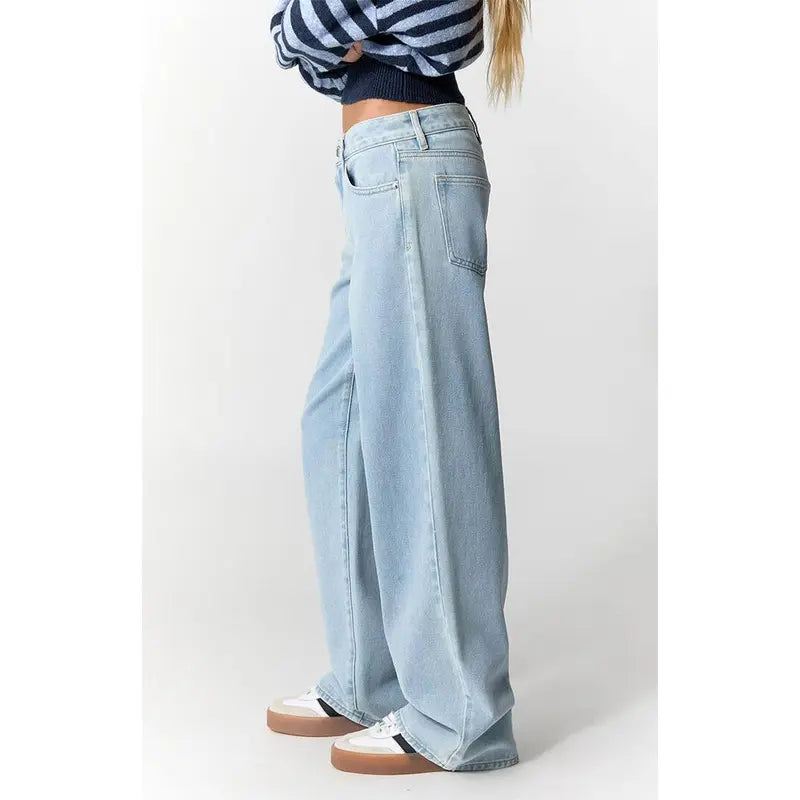 Casey baggy jeans detail