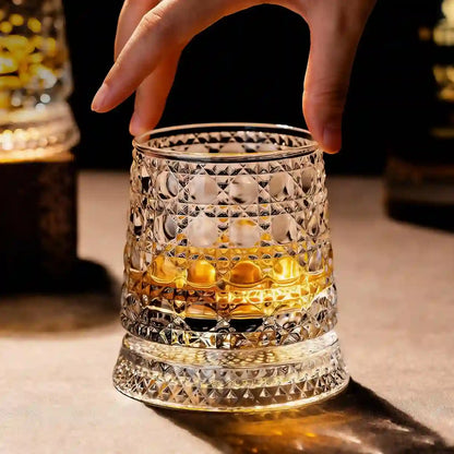 360° Spinning Crystal Whiskey Glass — Elevate Your Tasting Experience