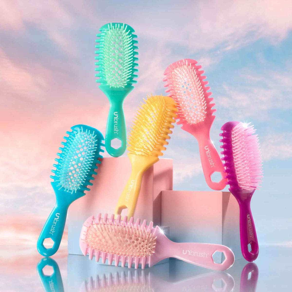 [BUY 1 GET 1 FREE] The Ultimate Pain-Free Detangling Hairbrush for Curls & Waves