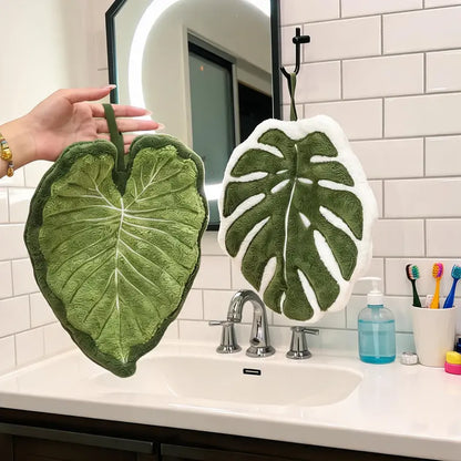 Two-Piece Leaf-Shaped Hanging Hand Towel Pack — detail view 1